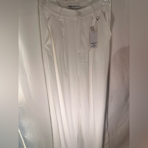 New NWT NONchalant Fabi Wide Leg Pant in White
Label revolve trouser - Picture 4 of 8